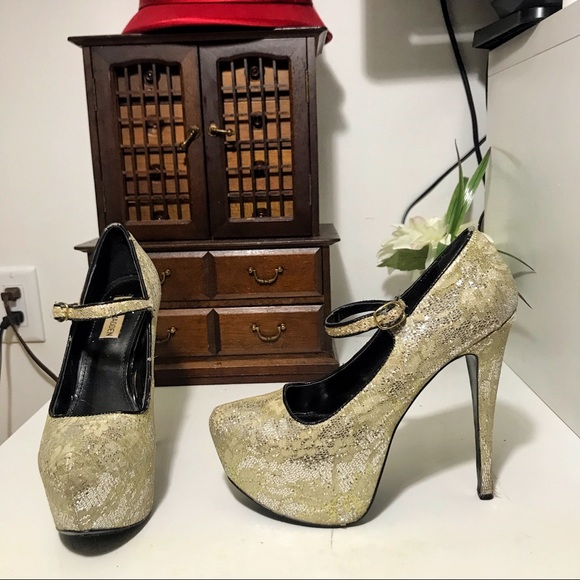 STEVE MADDEN VIKTOREE GOLD LACE MARY JANE PUMP 9 - Picture 1 of 7